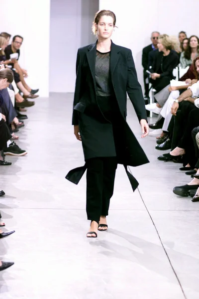 Look 1